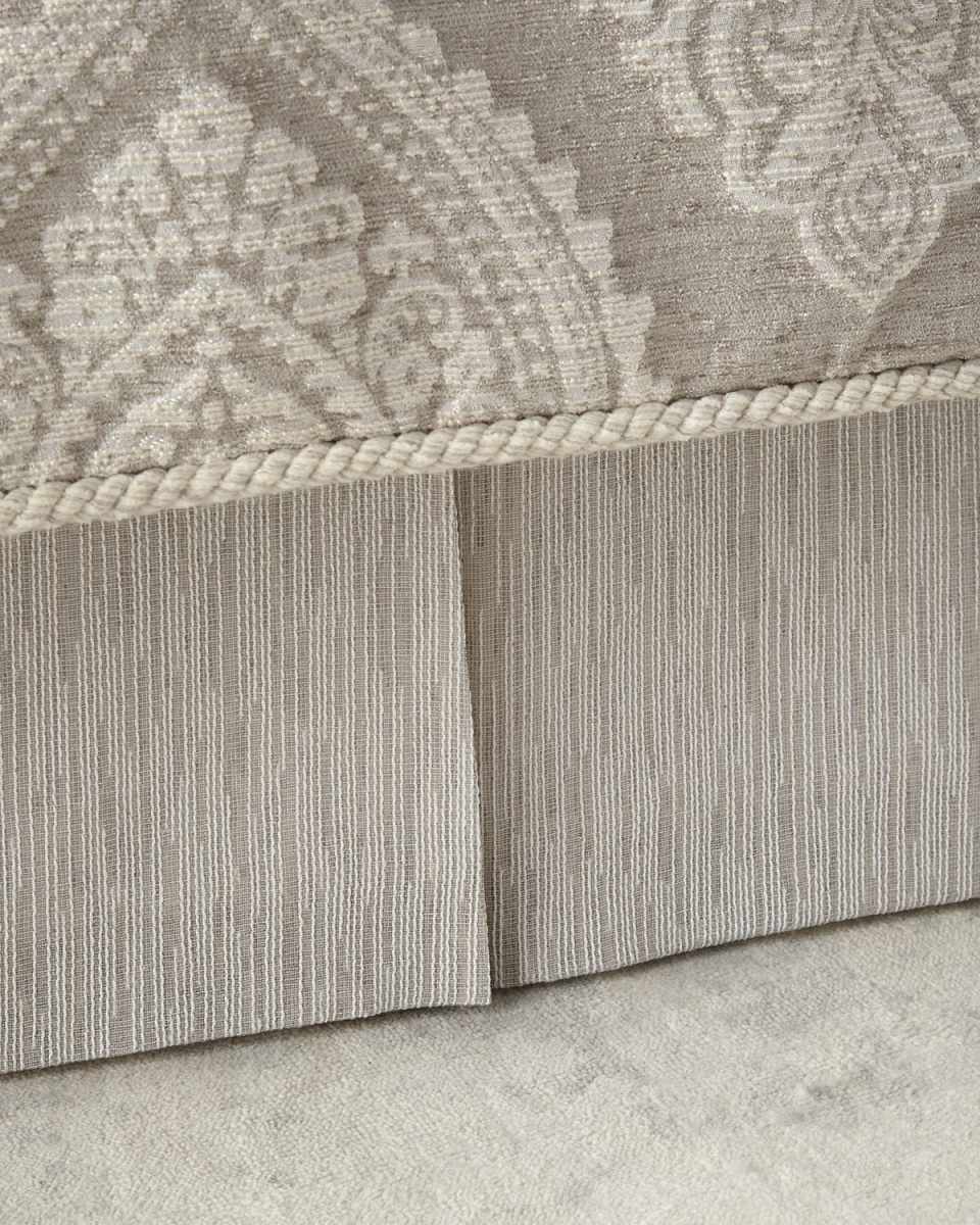 Novette Dust Skirt,
